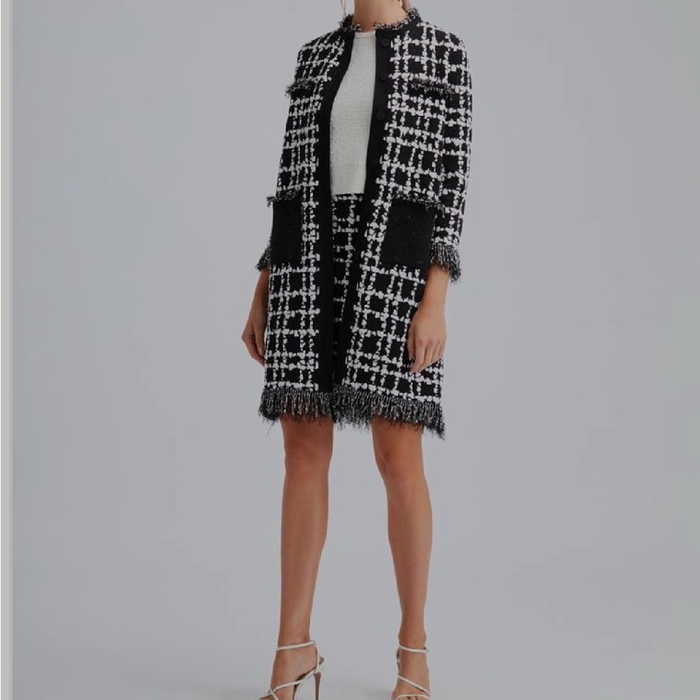 $3000 BNWT Oscar De La Renta Chic Black and White Tweed Coat sz S